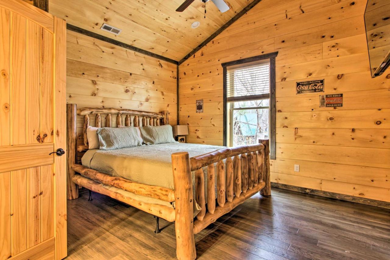 Luxe Cabin With Home Theater Less Than 2 Miles To Gatlinburg Exterior foto